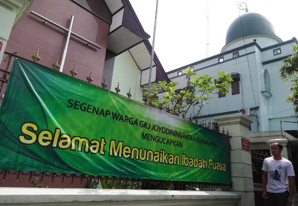 Masjid dan Gereja: Simbol Perdamaian Umat Beragama