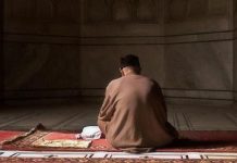 Kesurupan Tuhan dan Bahaya Merasa Paling Benar